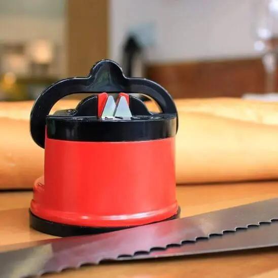 Affuteur-de-couteaux-Art-galleyset-8